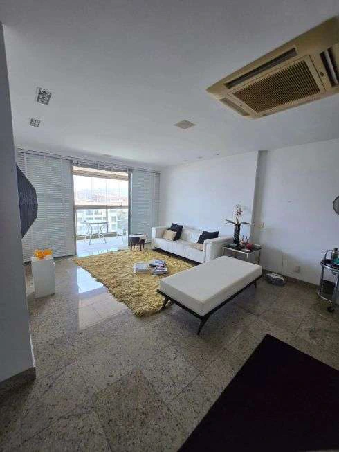 Furnished 200 m² apartment with 4 bedrooms and 3 parking — photo 7