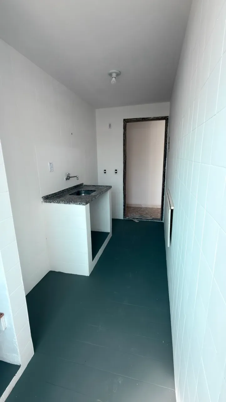 2-bedroom apartment in a building with a gym — photo 5