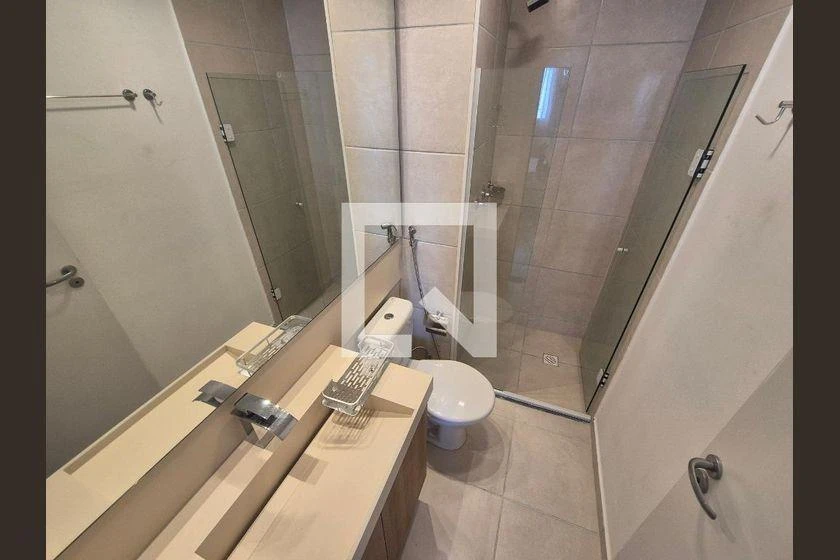 2-bedroom apartment in a building with a pool — photo 31