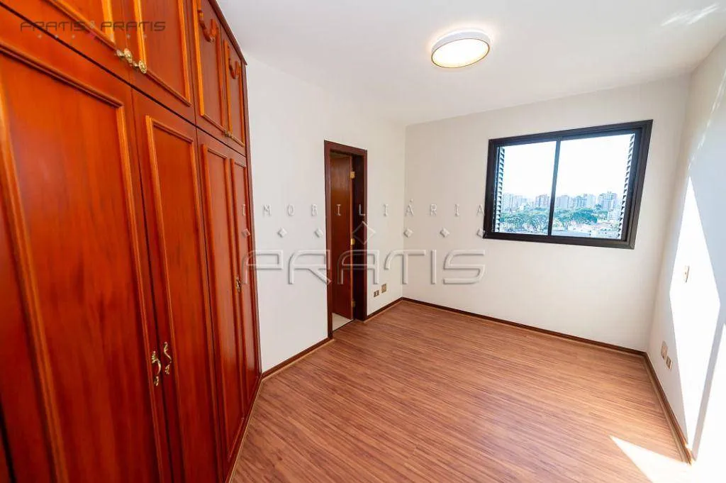 350 m² 3-bedroom apartment with a private BBQ balcony — photo 35
