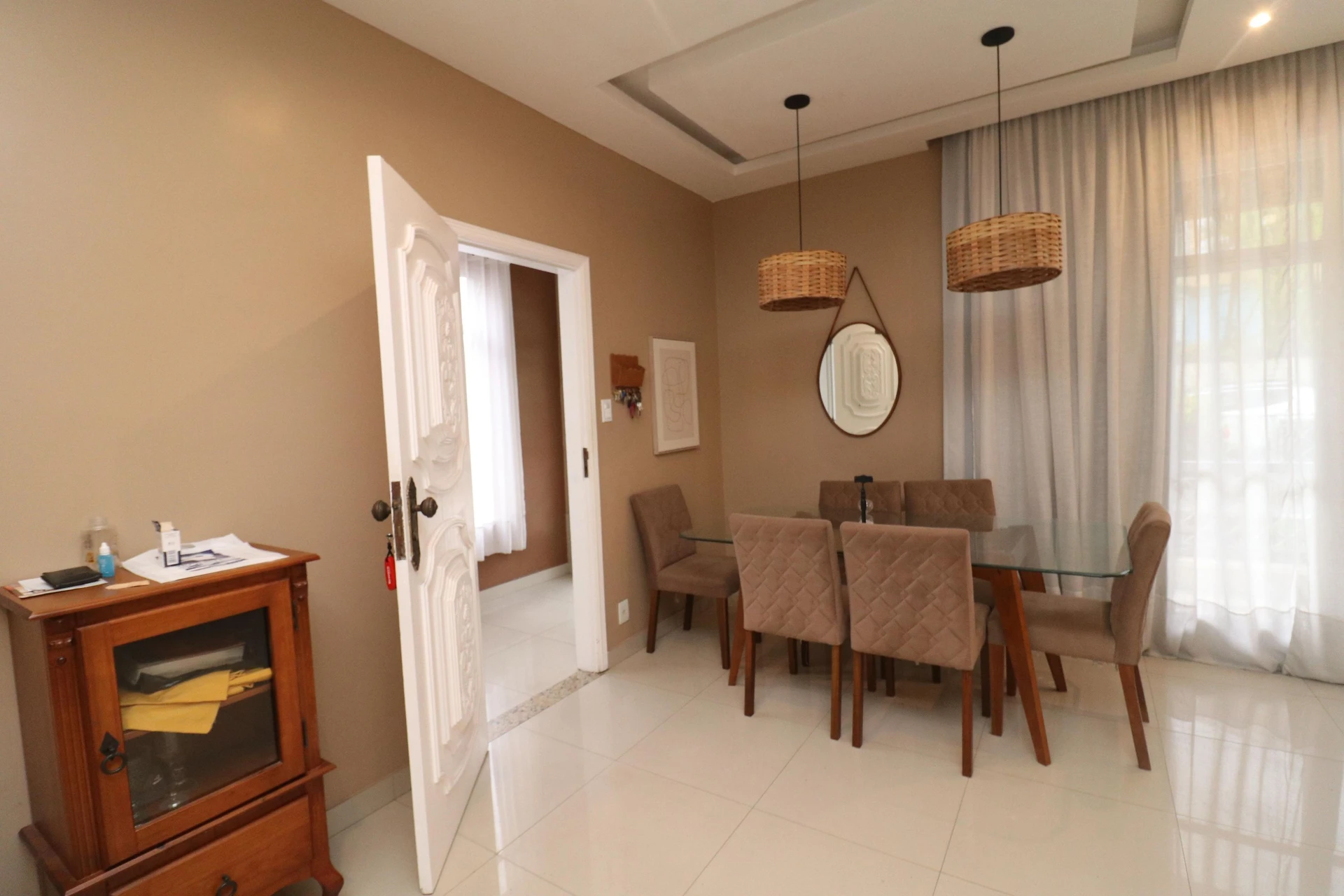 10-bedroom house with a bathtub in Rio de Janeiro — photo 26