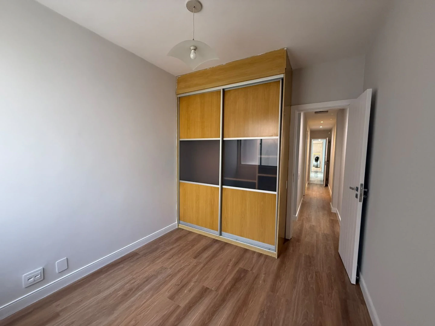 Floor-to-ceiling windows in a 3-bedroom apartment, 133 m² — photo 3