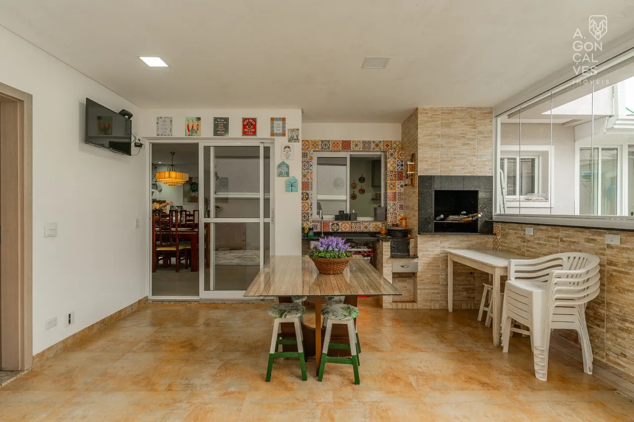 House with 3 suites and 2 parking spaces — photo 16