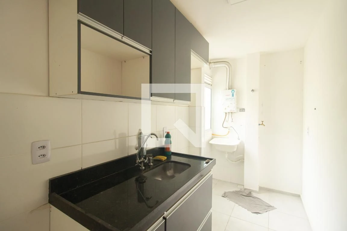 Apartamento de 2 quartos em condomínio com piscina — photo 7