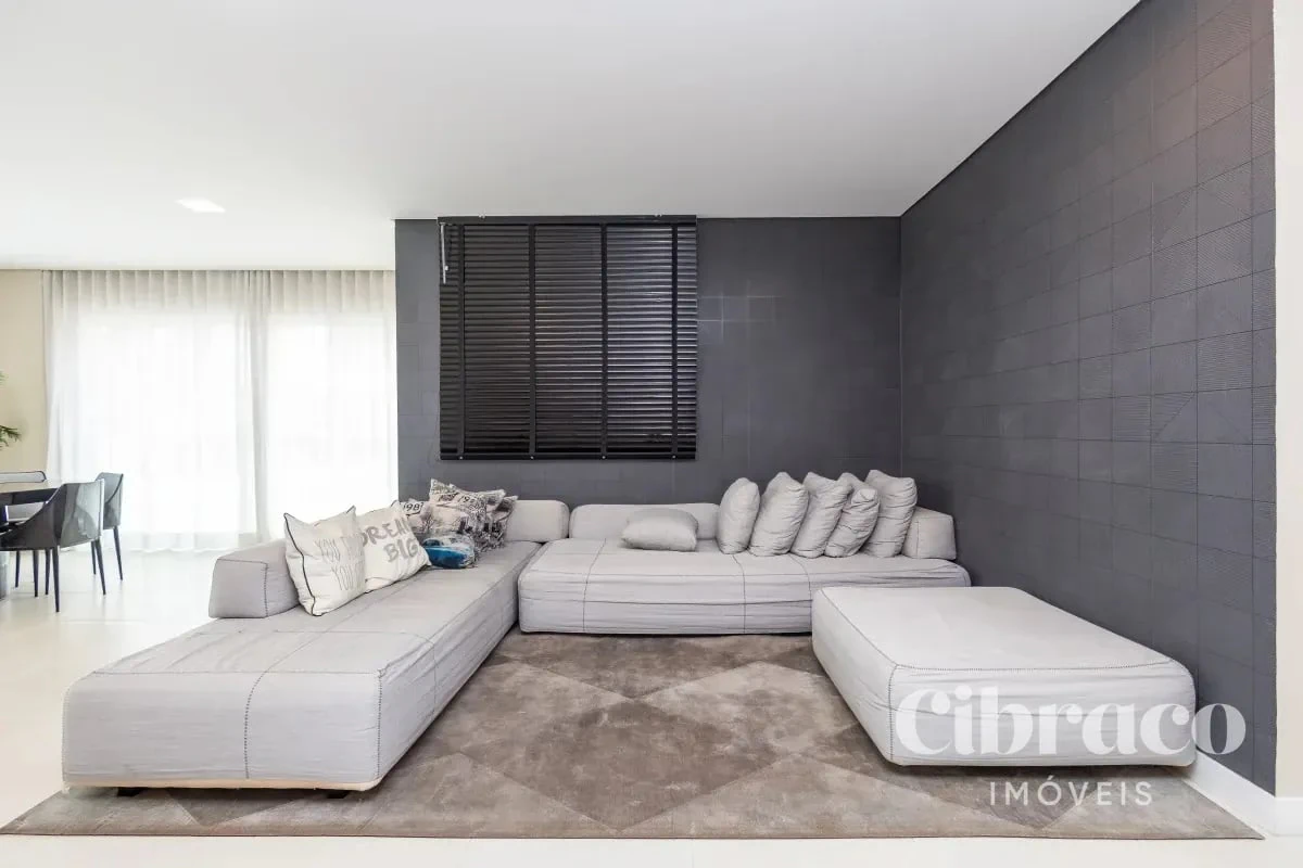 2-bedroom apartment with a grill on the balcony — photo 24