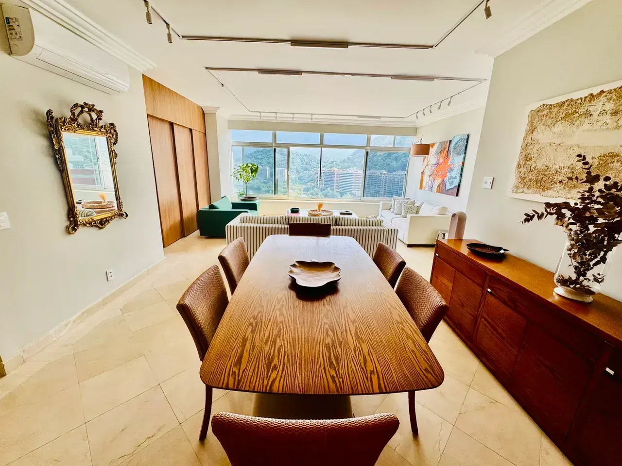 Furnished 3-bedroom apartment with 3 bathrooms — photo 17