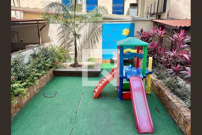 2-bedroom apartment in a building with a pool — photo 30