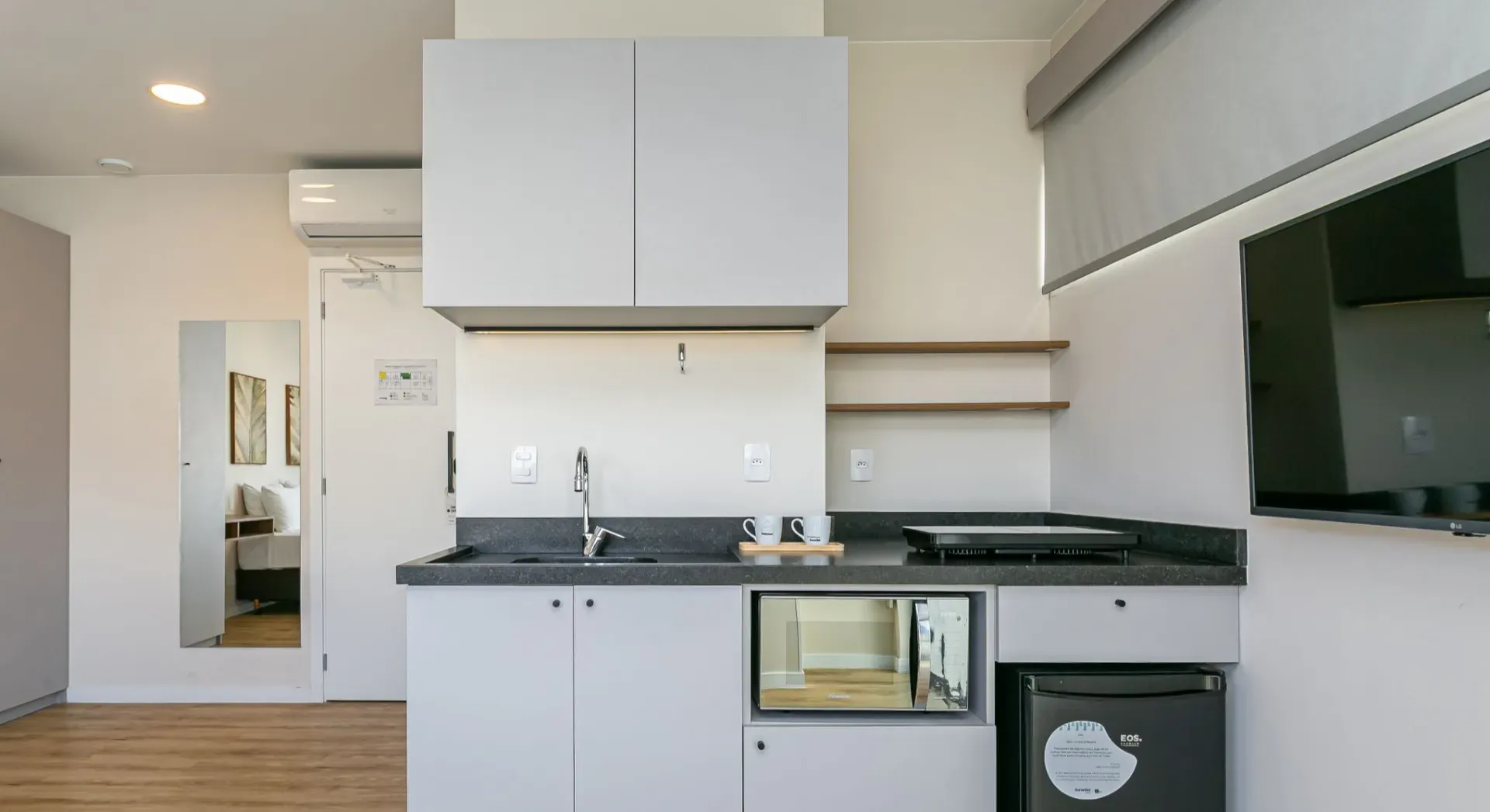 Облаштований студіо 30 м² із власним садом — photo 21