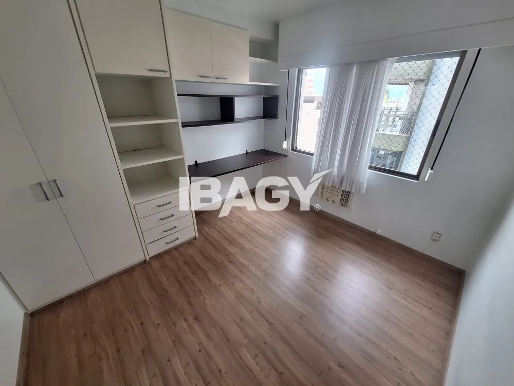 170 m² unfurnished apartment with 3 bedrooms and suite — photo 13