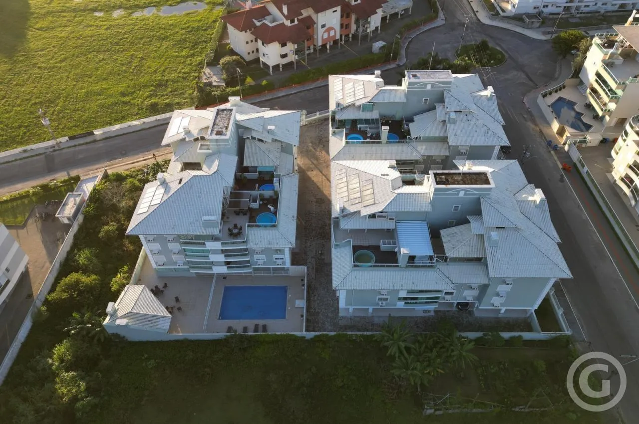 3-bedroom apartment with a washing machine — photo 6