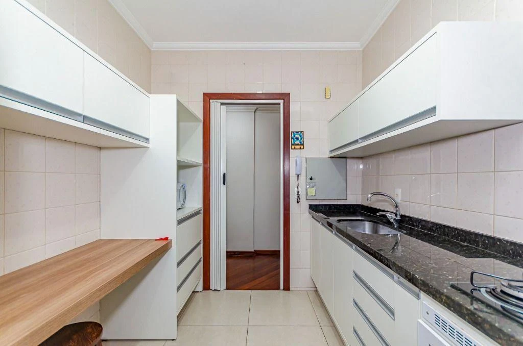 3-bedroom apartment with a washing machine in Curitiba — photo 9