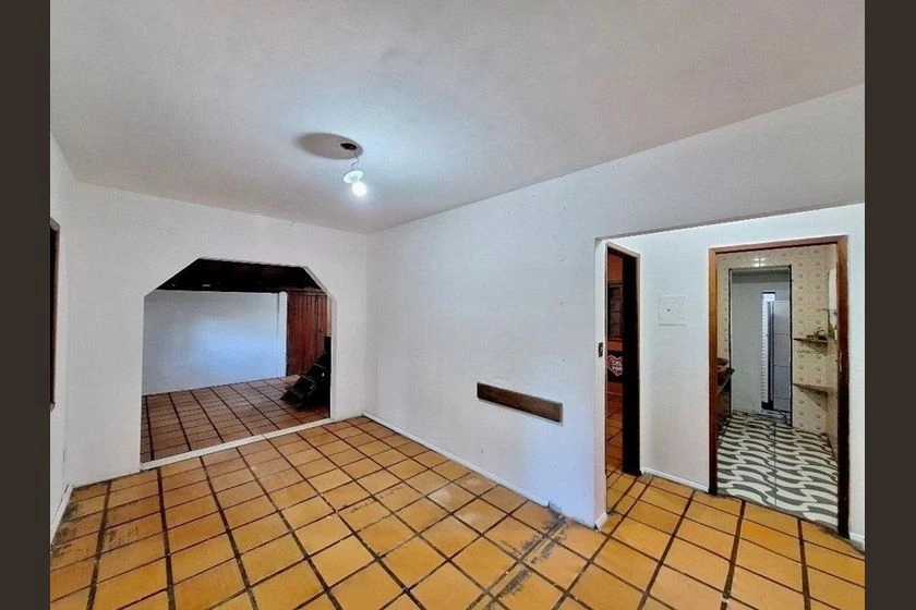 Casa sem mobília com 4 quartos e 3 vagas — photo 2