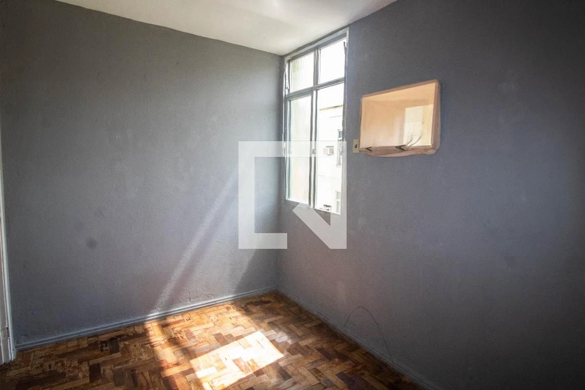 Departamento de 1 dormitorio con piso de madera o laminado — photo 11