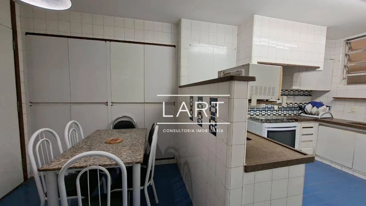 Rental apartment with 4 bedrooms and 280 m² — photo 34