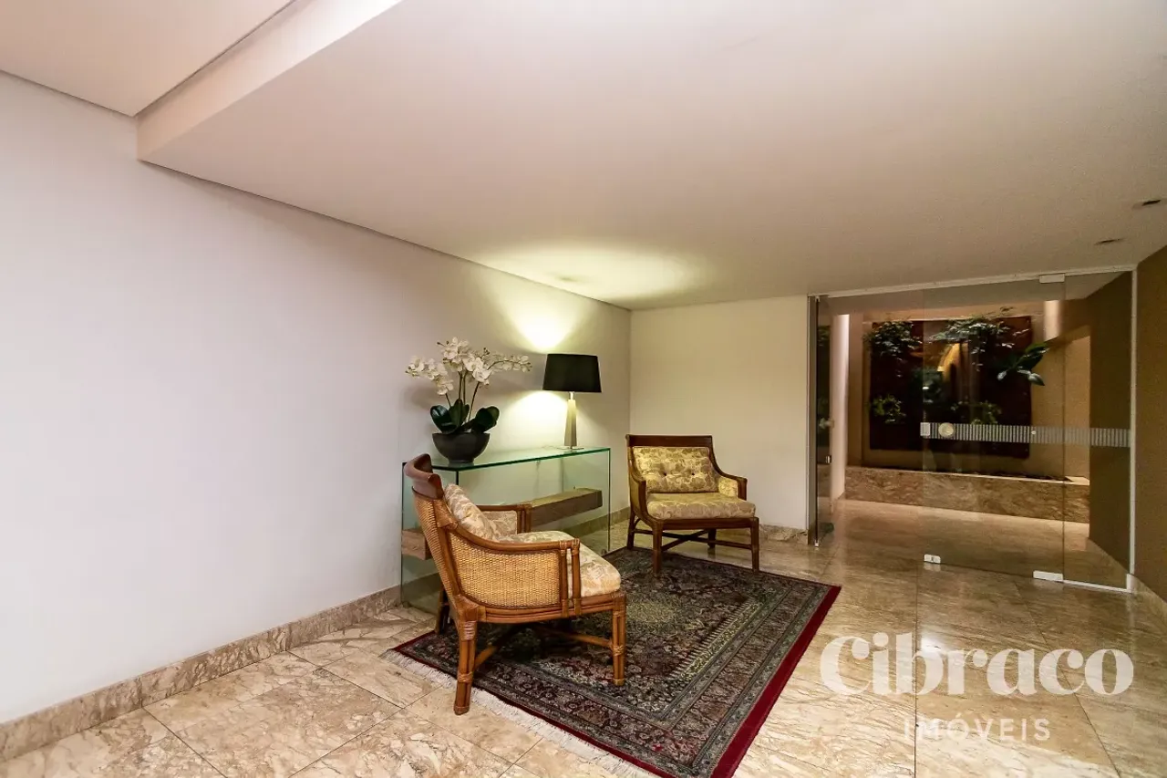 Apartamento sem mobília com 4 quartos e 371 m² — photo 3