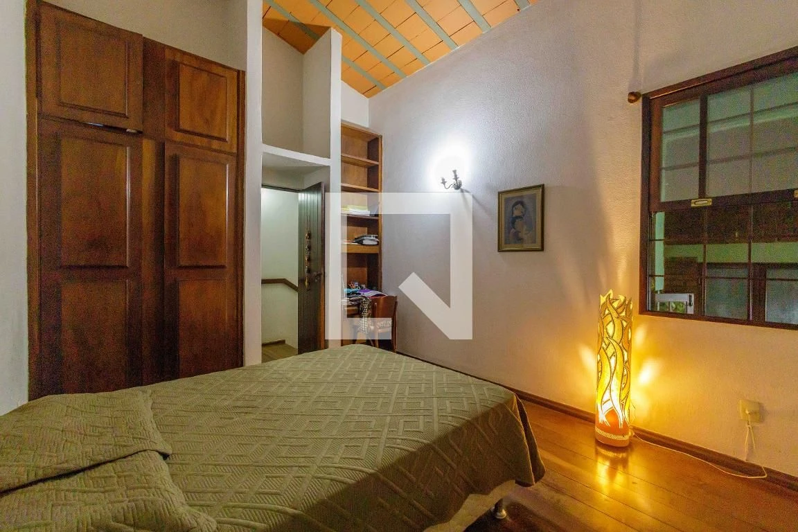 4-bedroom house with a walk-in closet in Rio de Janeiro — photo 26