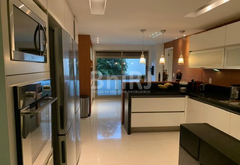 Apartamento mobiliado de 260 m² com 4 dormitórios e churrasqueira — photo 9