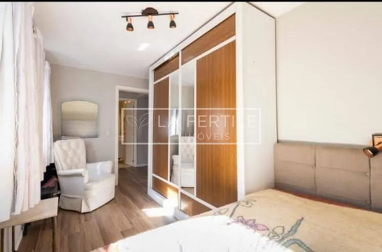 House with 3 bedrooms and floor-to-ceiling windows — photo 15