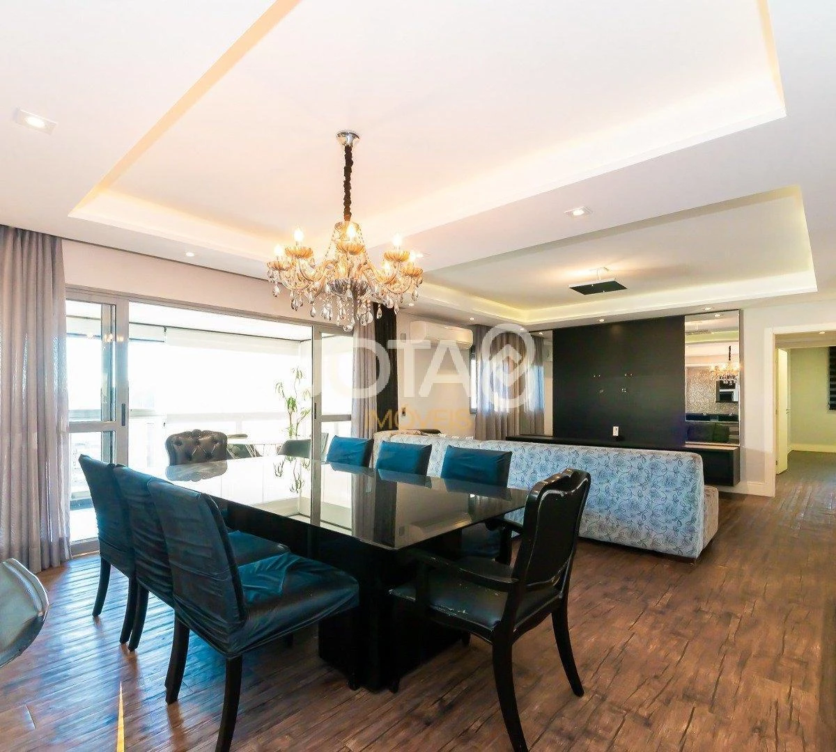 Apartment with 3 en-suite bedrooms and enclosed balcony — photo 35