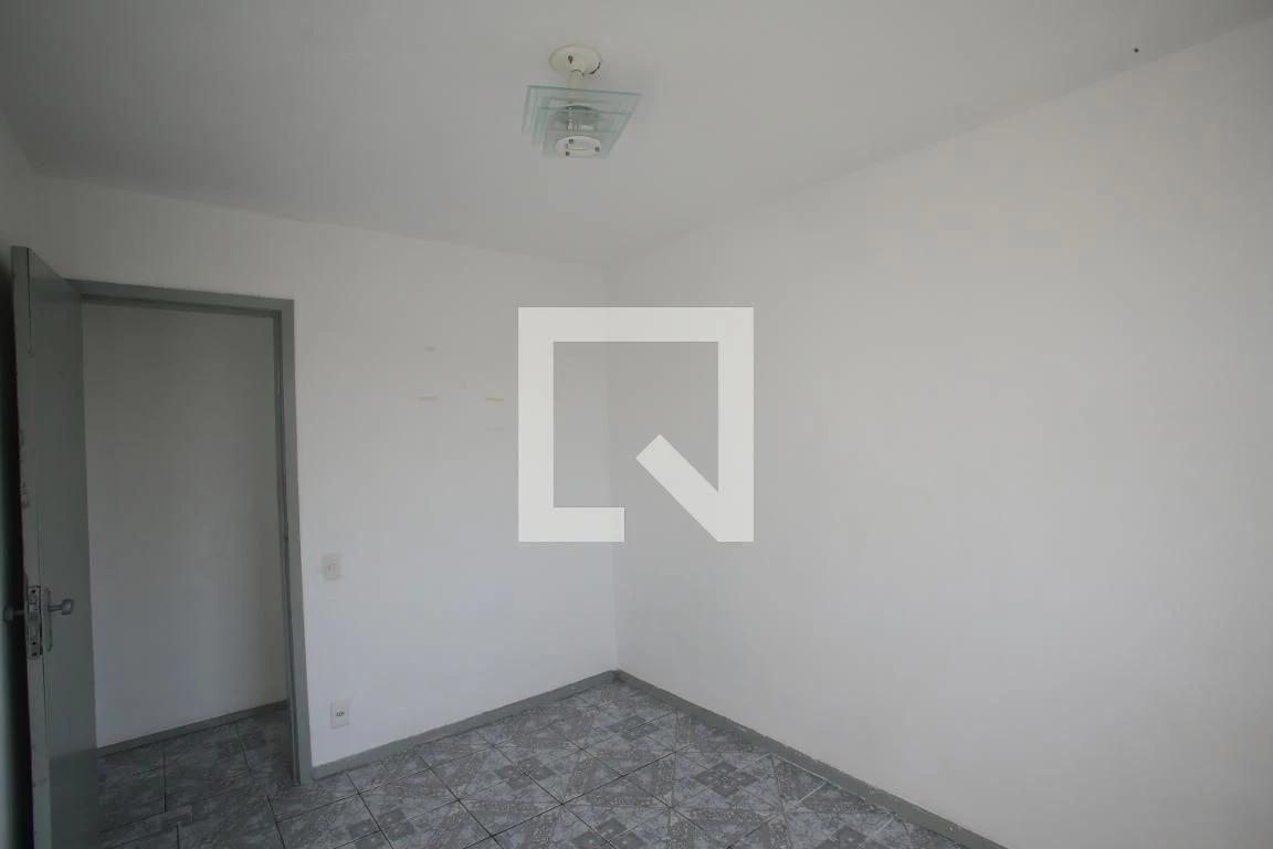 Rental apartment with 2 bedrooms and 1 bathroom — photo 27