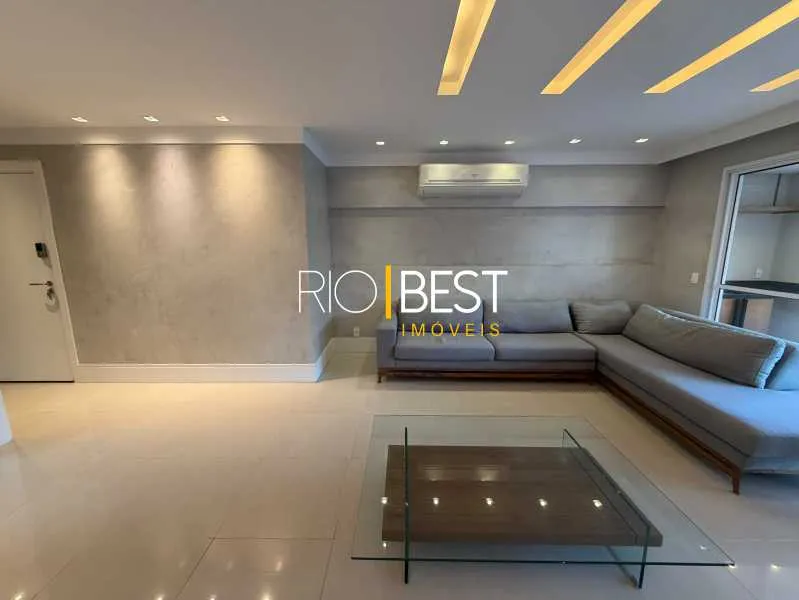 Apartment with 3 bedrooms and 4 bathrooms — photo 8