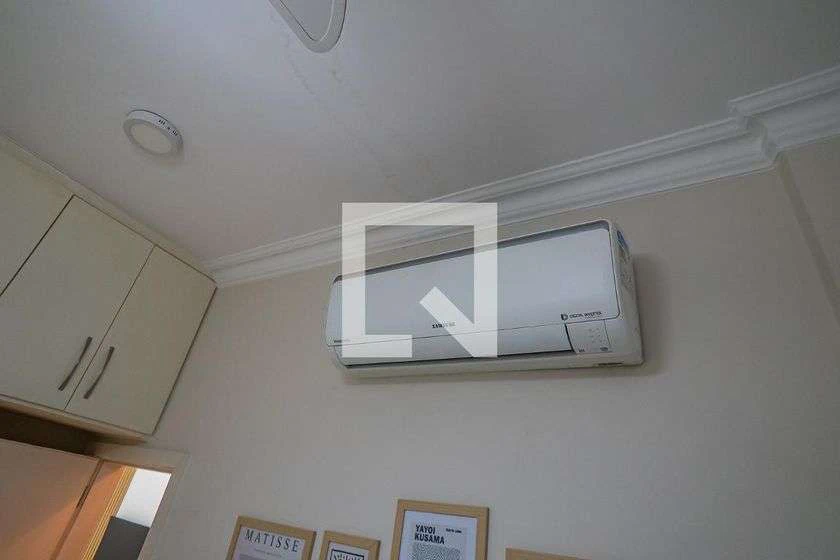1-bedroom apartment with an open-plan gas kitchen — photo 25