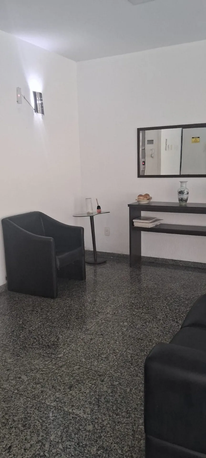 3-bedroom apartment with 3 bathrooms and balcony — photo 30