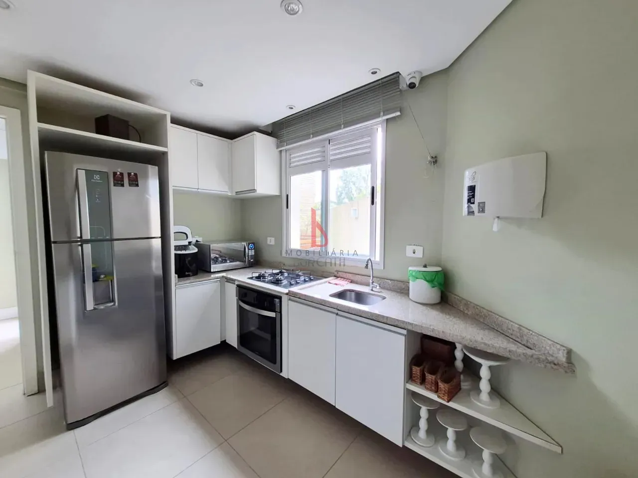 One-bedroom apartment in a building with a sauna — photo 18