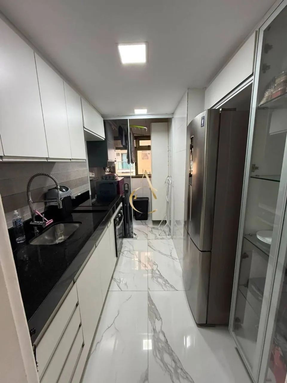 Furnished 3-bedroom apartment with a separate kitchen — photo 9