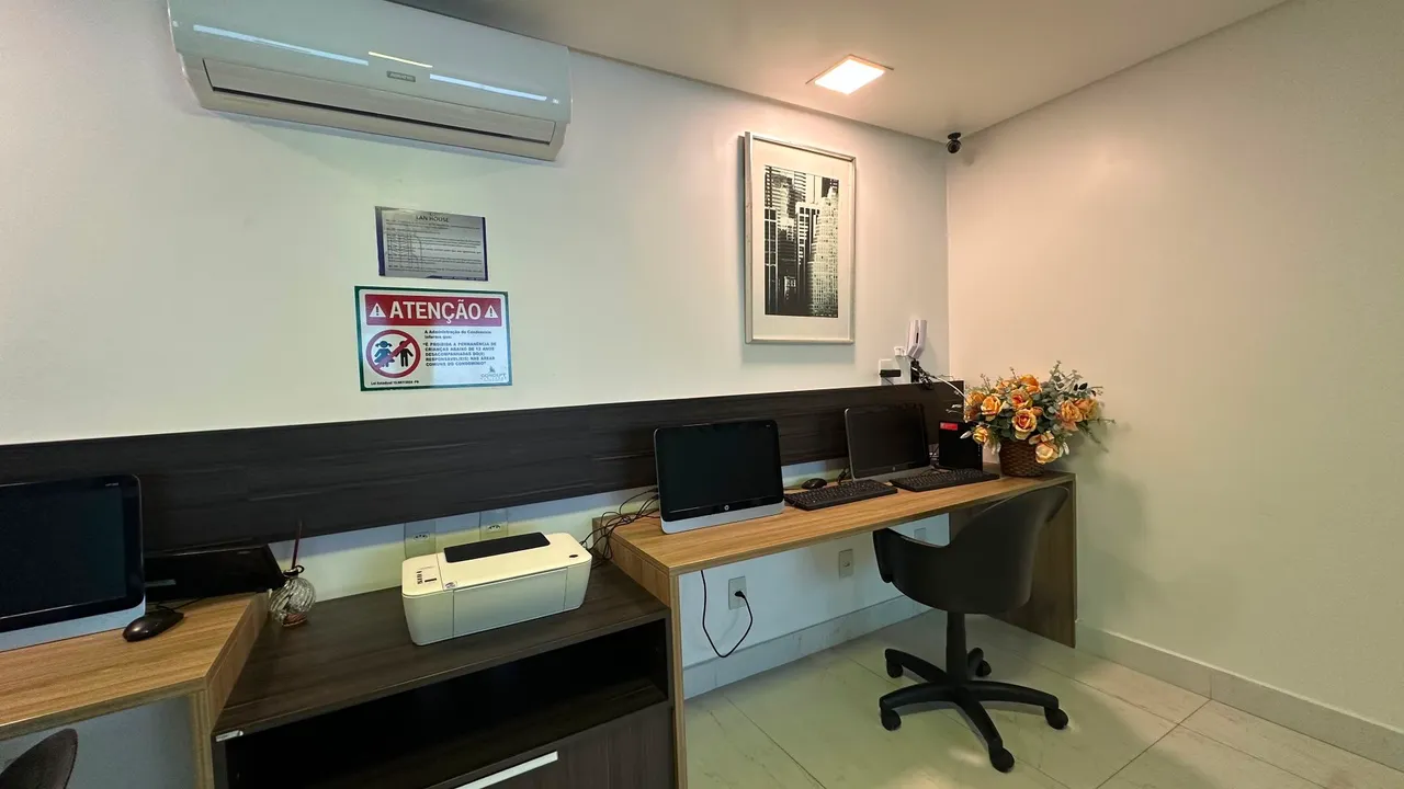 Furnished 2-bedroom apartment with 2 bathrooms — photo 13