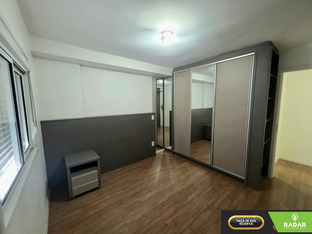 Furnished 1-bedroom apartment with 84 m² and parking — photo 12