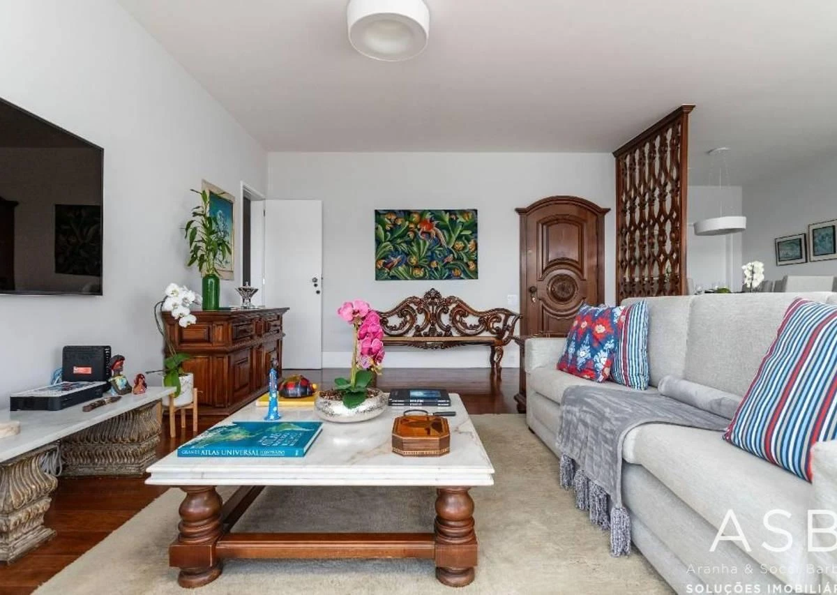 130 m² apartment with 3 bedrooms and 2 bathrooms — photo 11