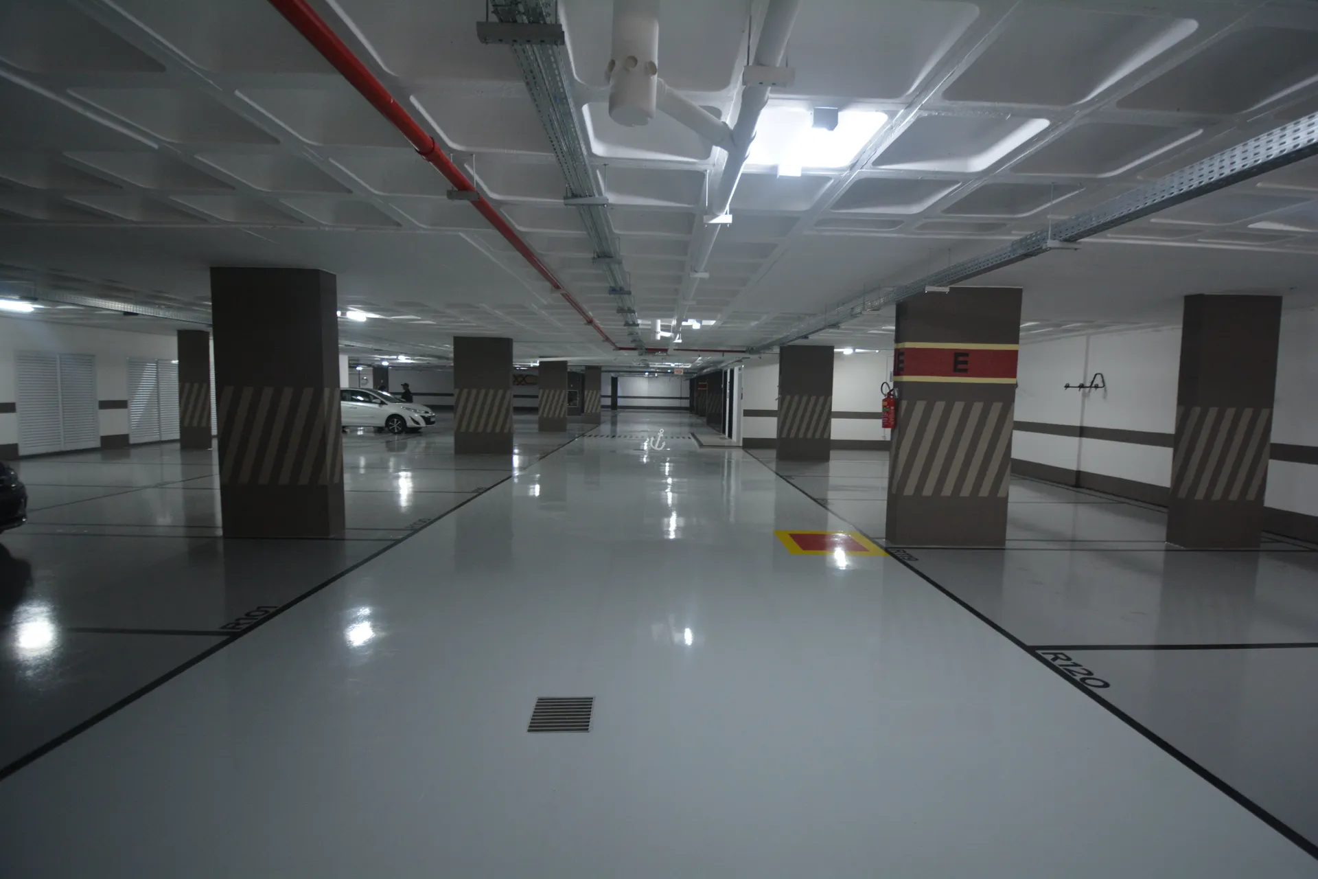 Furnished studio 47 m² with 1 parking space on 4th floor — photo 36
