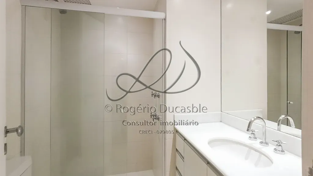 4-bedroom apartment, 2 with their own bathrooms, 165 m² — photo 36