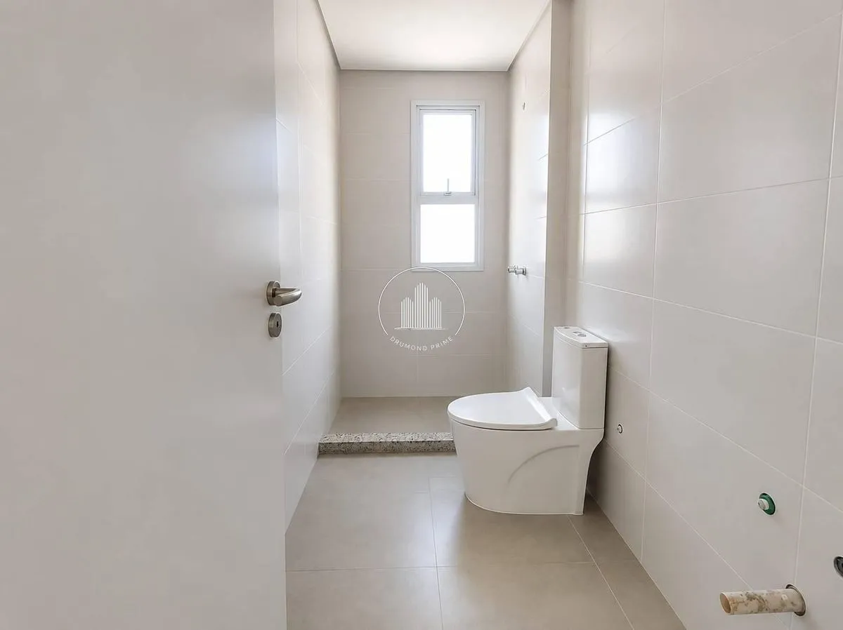 Apartment with 3 bedrooms and 2 en-suites with balcony — photo 37