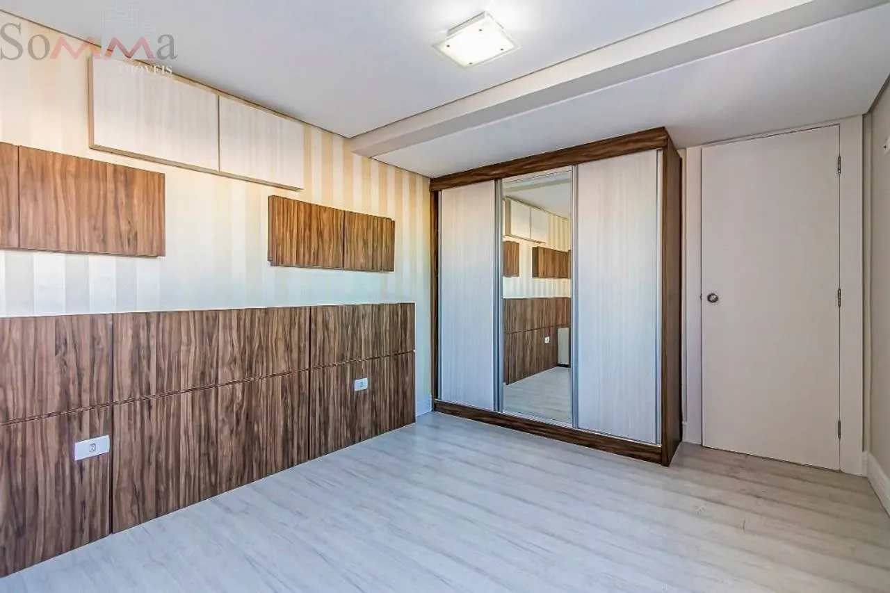 Furnished house, 323 m², with a bathtub — photo 115