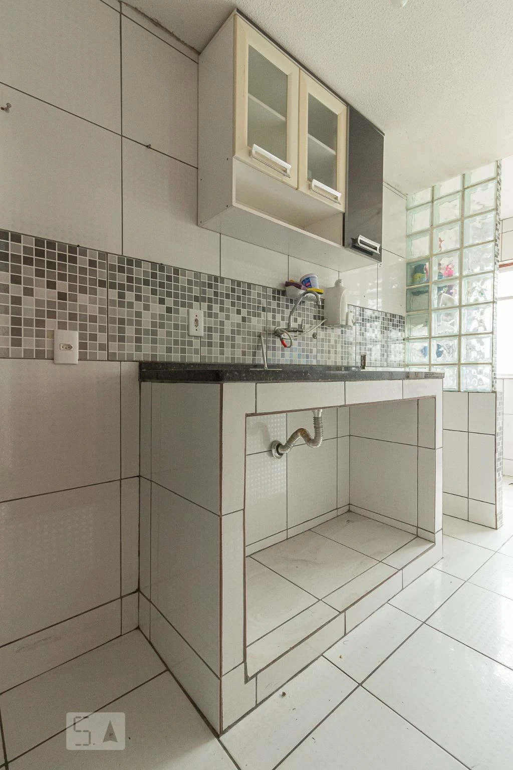 Rental apartment with 2 bedrooms and 1 parking space — photo 8