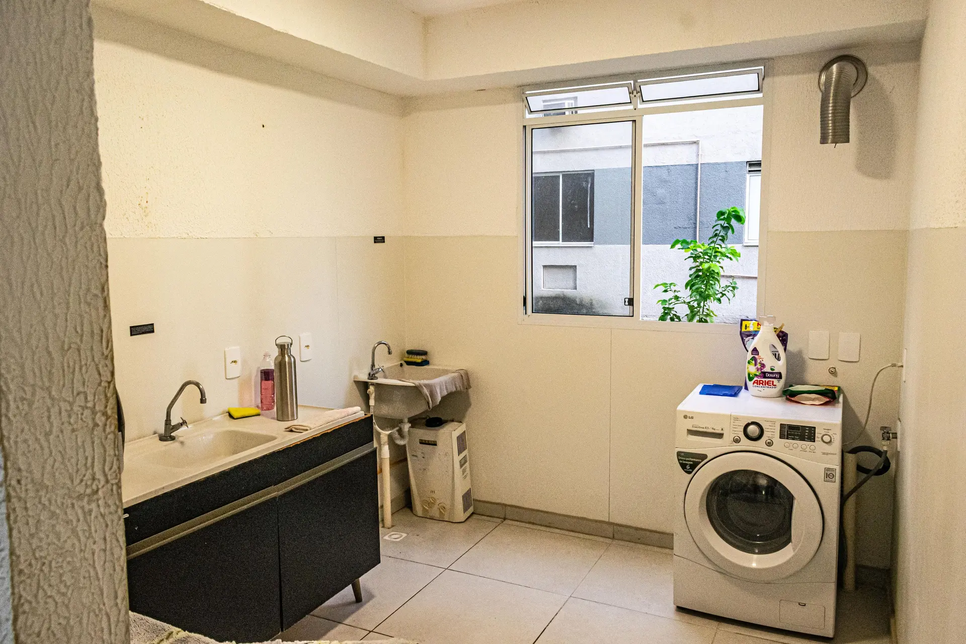 Apartamento de 1 dormitorio con piscina en el condominio — photo 8