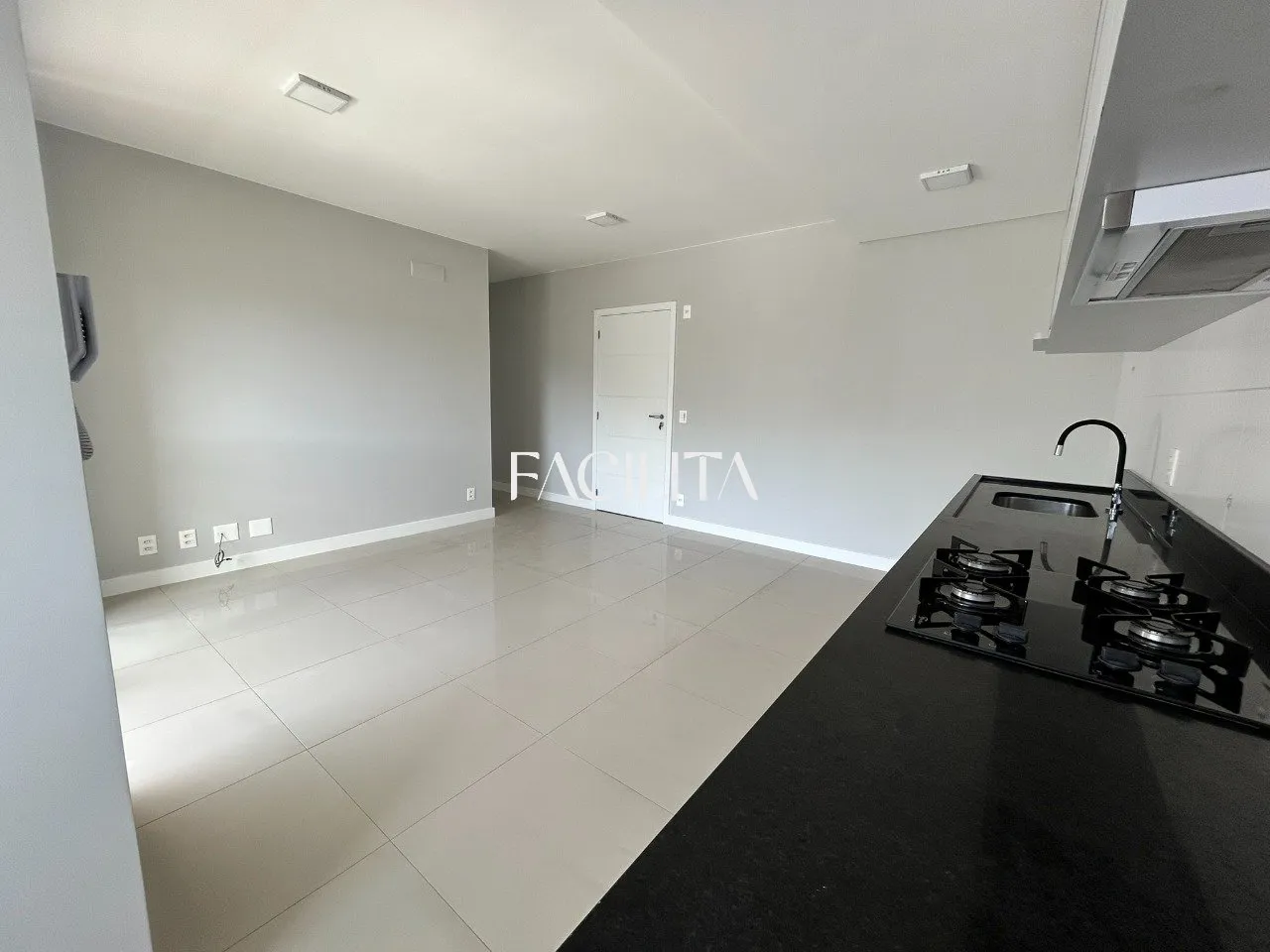 Furnished 2-bedroom apartment with balcony grill and 76 m² — photo 17