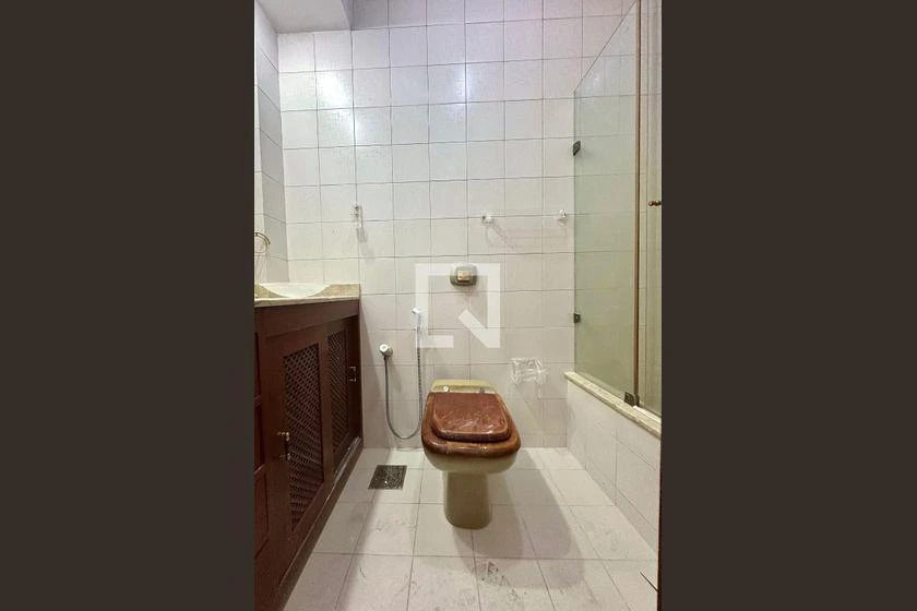 Rental apartment with 3 bedrooms and 190 m² — photo 34