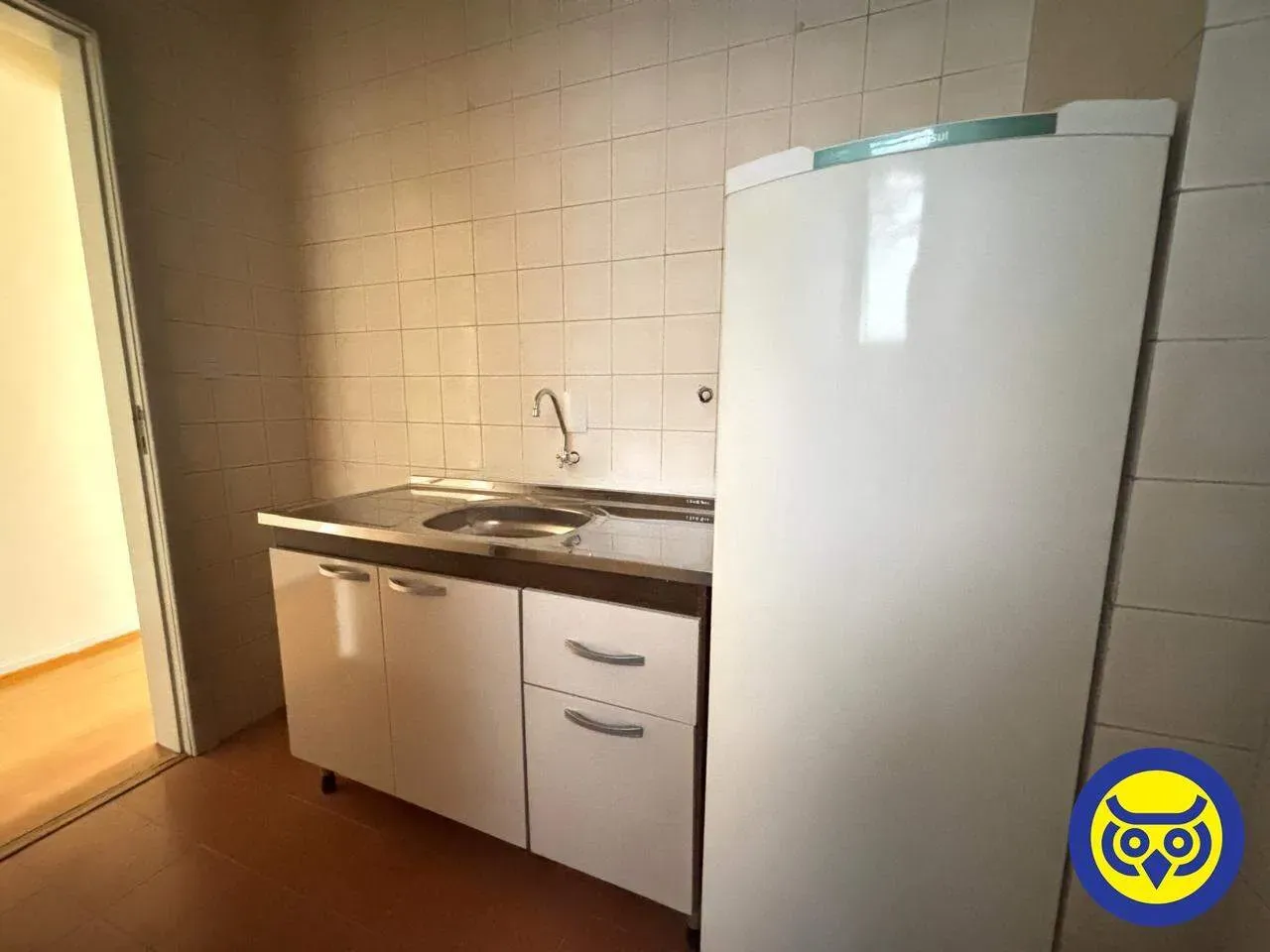 Departamento de 1 dormitorio con piso de madera o laminado — photo 9