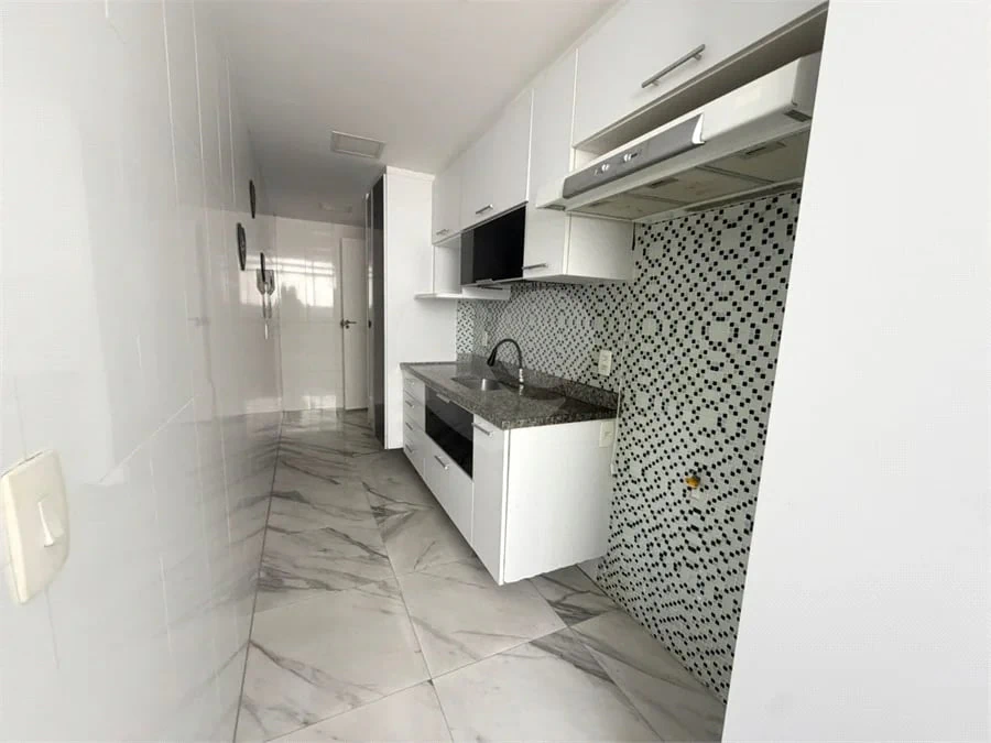 Робоче місце та 3 спальні: квартира 84 м² — photo 12