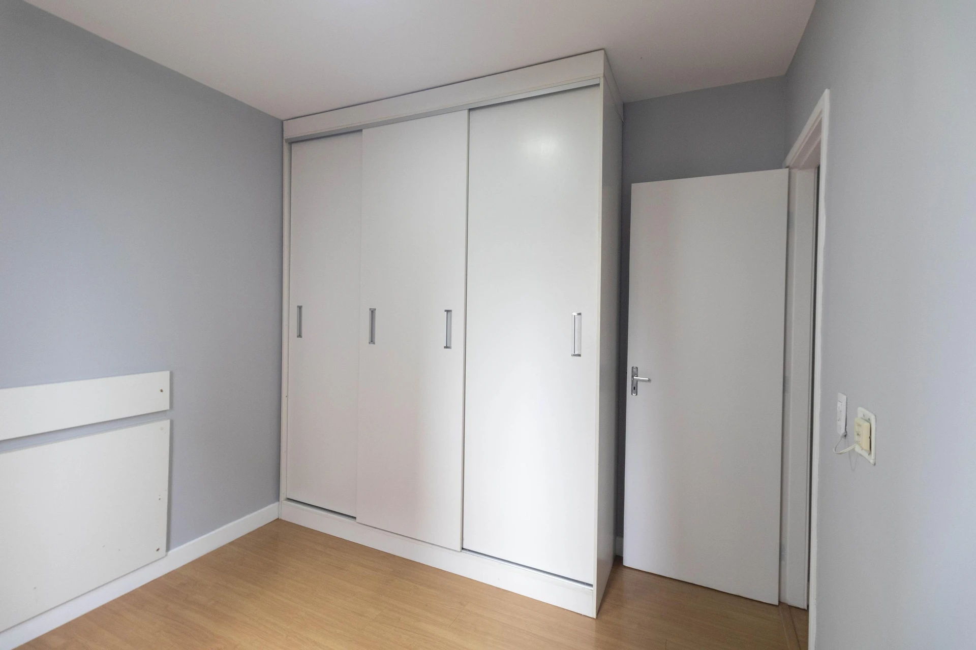 2-bedroom apartment with a home office in Curitiba — photo 22