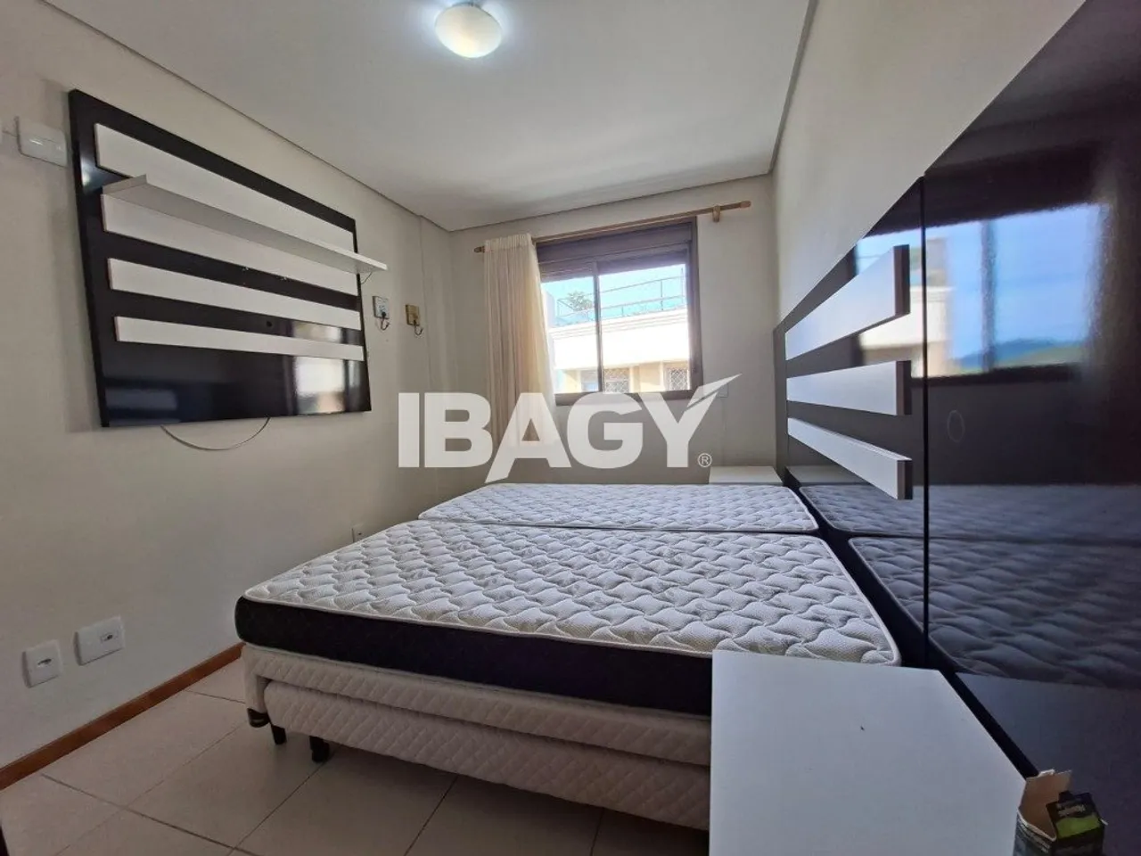 Furnished apartment, 100 m², with a grill on the balcony — photo 8