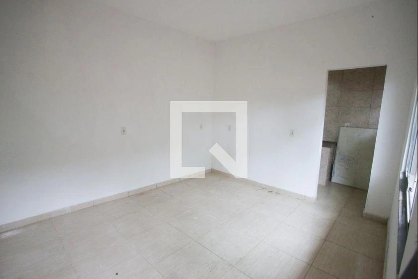 Unfurnished 1-bedroom apartment with 20 m² — photo 2