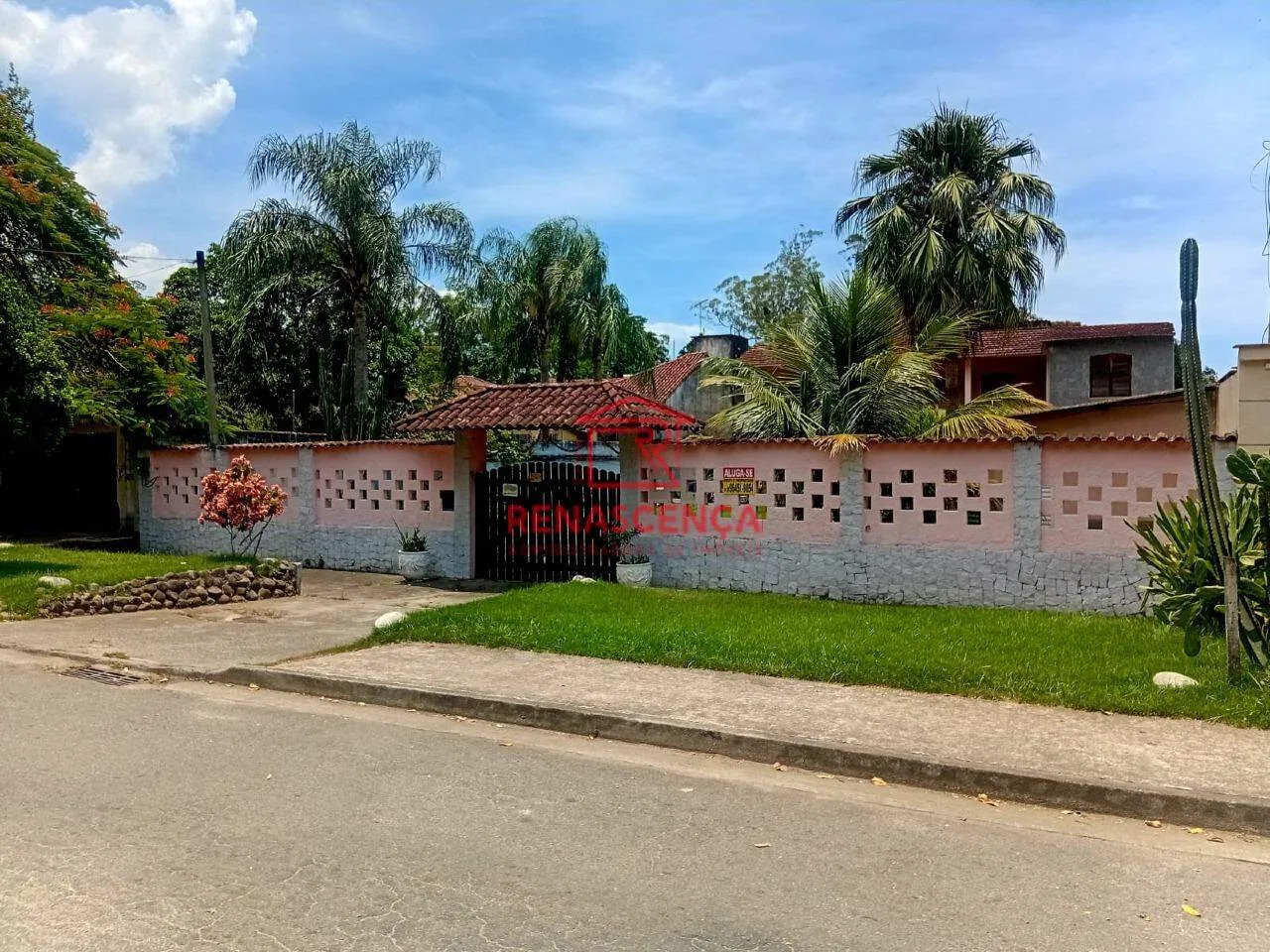 Furnished house with 8 bedrooms and balcony grill