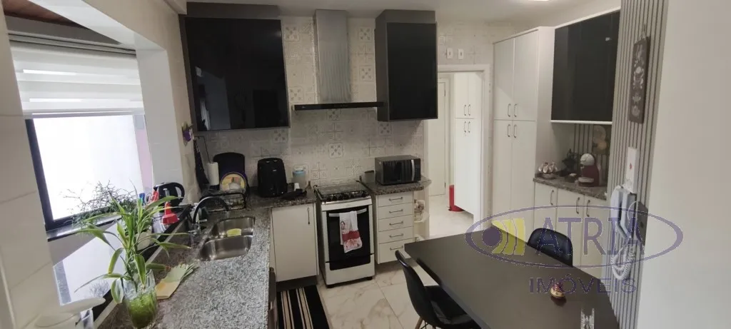 3-bedroom apartment with a separate closed kitchen — photo 28