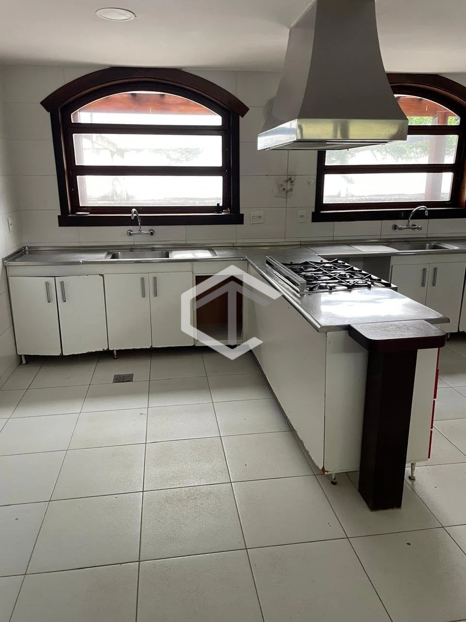 Casa com 5 suítes e 7 banheiros, 6 vagas — photo 19