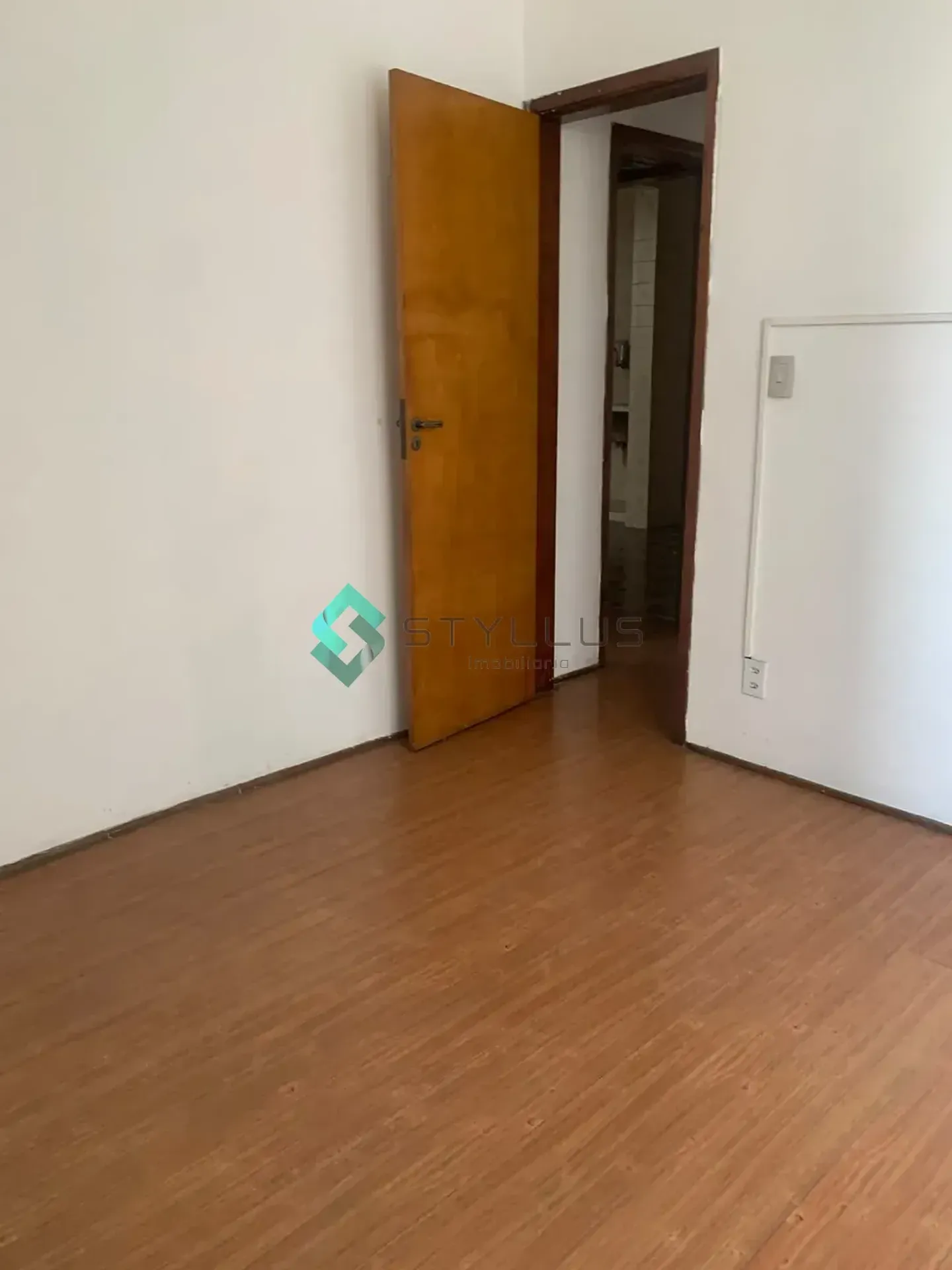 Apartment, 60 m², with wood or laminate floors — photo 10