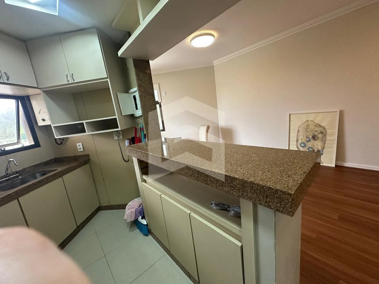 1 quarto e piso de madeira ou laminado: apartamento de 65 m² — photo 8
